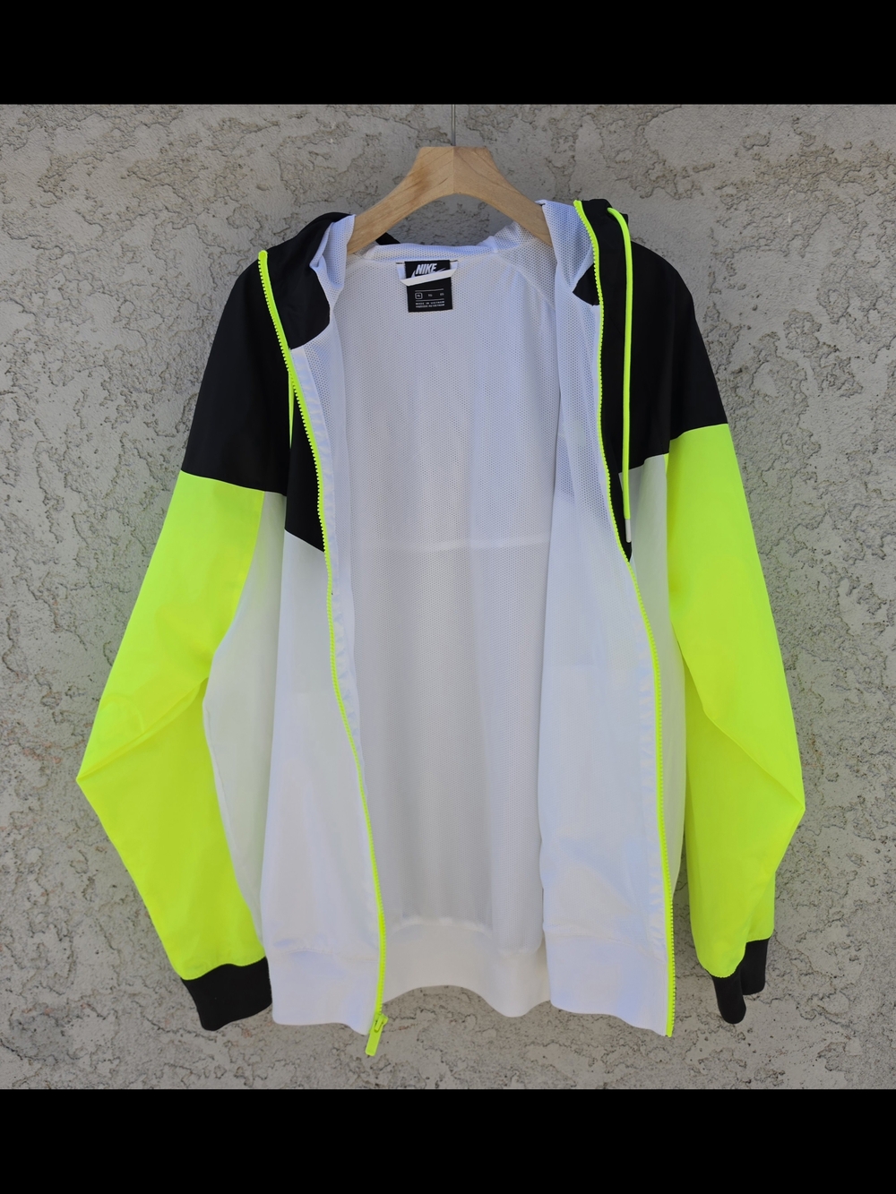 Nike Sportswear Windrunner Jacket XL White Black Volt Neon Green AR2191-103 - Picture 2 of 9